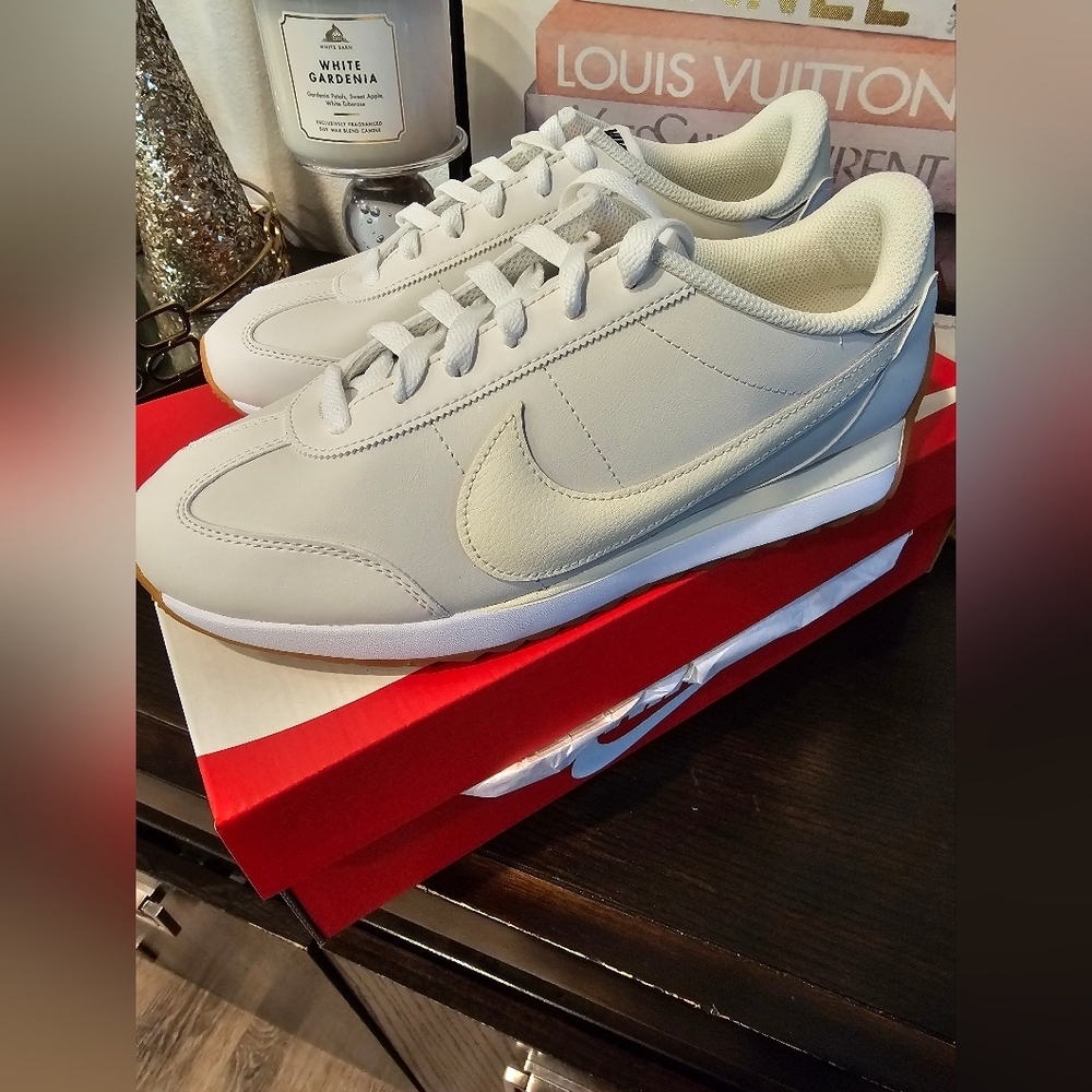Nike Pacific Low Top Sneaker ( Women) 8.5 - Picture 7 of 10
